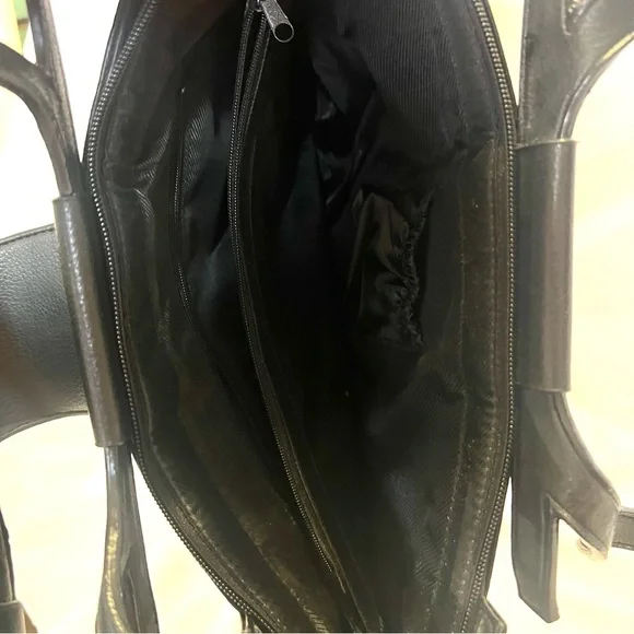 NWT Vintage Ferragamo Black Ladies Business Handbag w/ unbranded dust cover bag - Picture 8 of 11